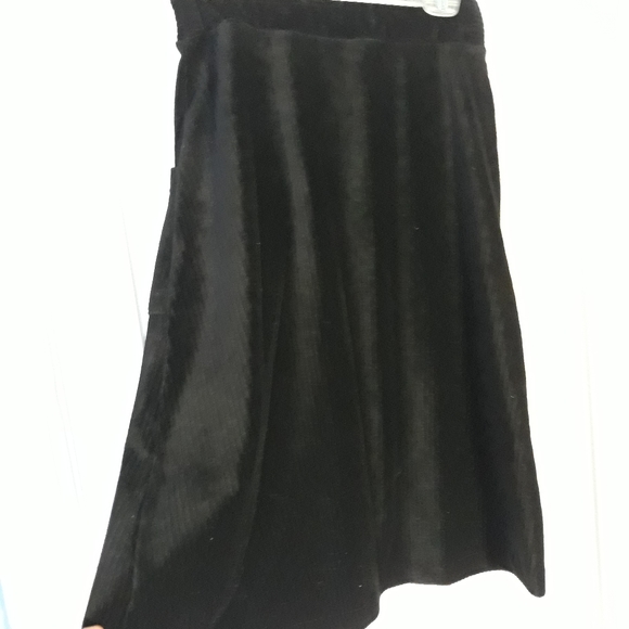 Gilli Black Knit Stretch A Line Skirt - Picture 4 of 6